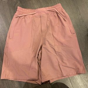 Men’s Lululemon shorts